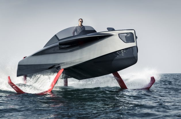 High Speed Electric Foiling Boat